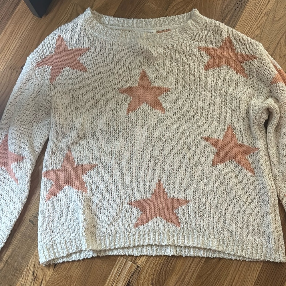 Star sweater size small
